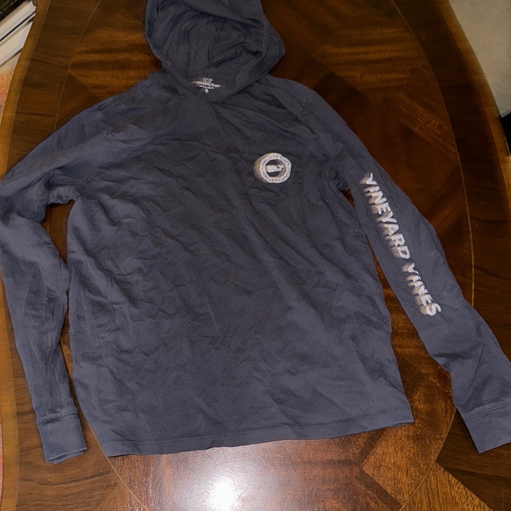 Vineyard vines, long sleeve shirt, with hood